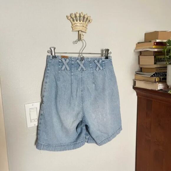 Vintage Jordache High Rise Pleated Mom Shorts - Picture 12 of 15